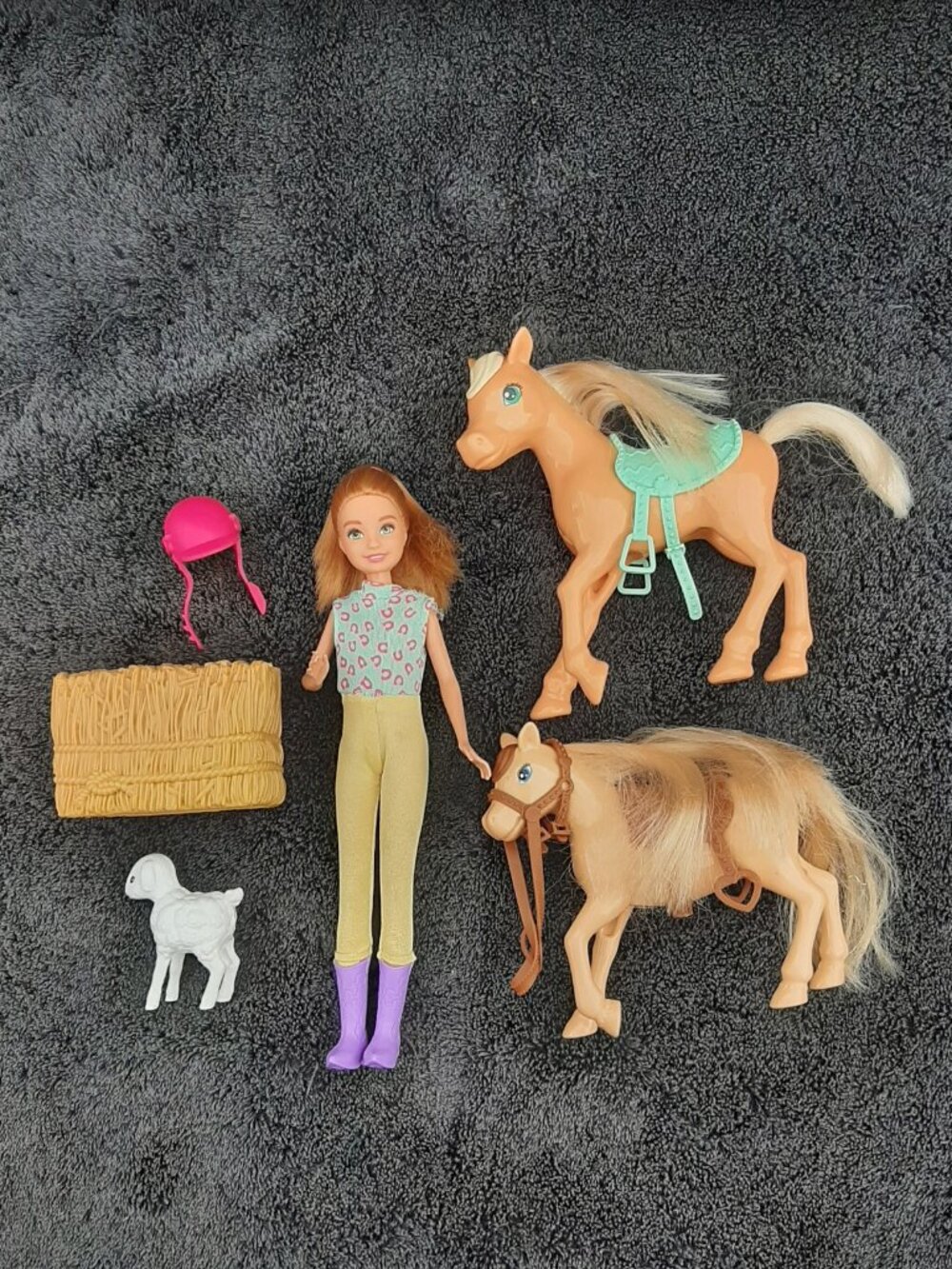 Barbie Sweet Orchard Farm Chelsea Doll Pony Bale & Lamb